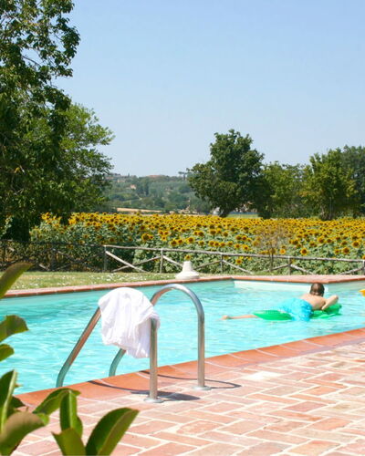 Il Viaggiolo: Piscina, Ocio, Mueble Para Exteriores, Recreación, Jardín, Recurso, Vacaciones, Sombra, Paisajismo, Eco Hotel