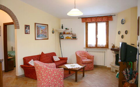 Podere San Bono: Habitación, Propiedad, Mueble, Edificio, Sala, Diseño De Interiores, Casa, Suelo, Bienes Raíces, Arquitectura