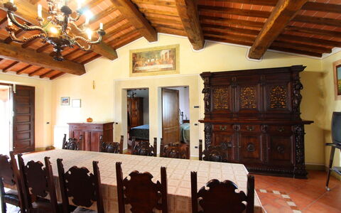 Casa Bella: Propiedad, Habitación, Edificio, Techo, Diseño De Interiores, Haz, Mueble, Casa, Inmuebles, Bienes Raíces