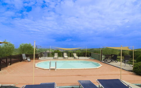 Casa Bella: Piscina, Mueble Para Exteriores, Mueble, Recurso, Sombra, Silla, Eco Hotel, Hotel, Cubierta, Centro De Ocio