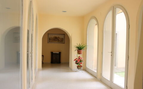 Poggio Falcone: Propiedad, Arco, Habitación, Edificio, Arquitectura, Casa, Bienes Raíces, Diseño De Interiores, Inmuebles, Techo