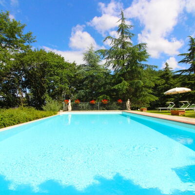 Villa Cecilia: Agua, Nube, Planta, Cielo, Piscina, Árbol, Sombra, Hierba, Paisaje Natural, Ocio