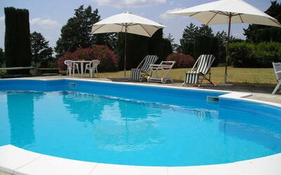 The swimming pool 