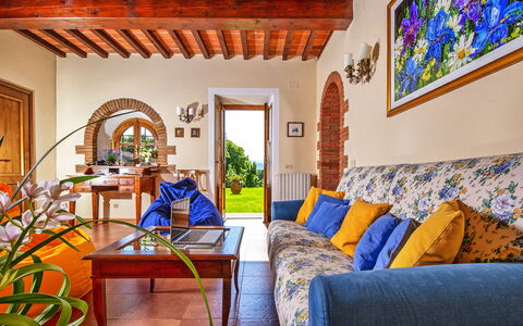 Podere Sant'angelo: Habitación, Propiedad, Edificio, Diseño De Interiores, Bienes Raíces, Majorelle Azul, Mueble, Casa, Sala, Inmuebles