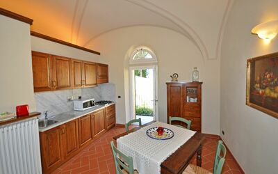 Dante 1: Habitación, Propiedad, Edificio, Mueble, Diseño De Interiores, Casa, Bienes Raíces, Cocina, Techo, Arquitectura