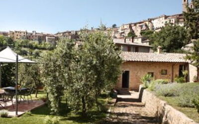 All suites open onto the panoramic garden