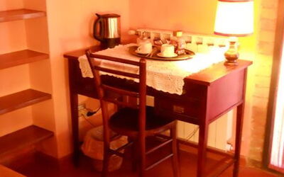 Alojamiento:&nbsp;Bedroom Adele