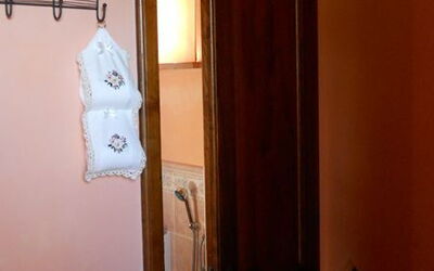 Alojamiento:&nbsp;Bedroom Adele