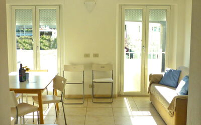 Alojamiento:&nbsp;App.n 2 200.2