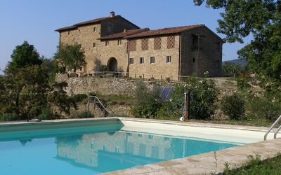 Podere Torremozza: Propiedad, Piscina, Casa, Edificio, Villa, Bienes Raíces, Inmuebles, Vacaciones, Ocio, Verano