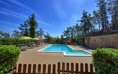 Villa Lorenzo: Propiedad, Piscina, Bienes Raíces, Inmuebles, Casa, Casa, Edificio, Vacaciones, Cielo, Recurso