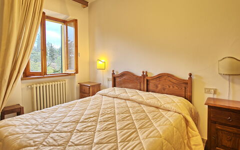 Villa Lorenzo: Habitación, Cama, Habitación, Mueble, Sábana, Propiedad, Marco De La Cama, Lecho, Funda De Edredón, Suelo