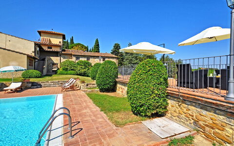 Tenuta: Propiedad, Bienes Raíces, Barrio Residencial, Edificio, Casa, Casa, Piscina, Vacaciones, Departamento, Inmuebles