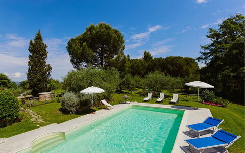 Villa Scianellone: Piscina, Árbol, Paisaje, Barrio Residencial, Vista Panorámica, Recurso, Fotografía Aérea, Inmuebles, Paisajismo, Diseño