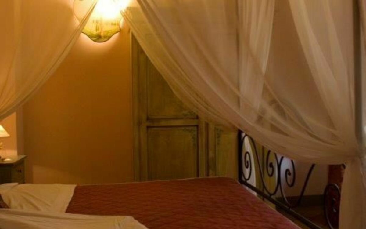 Alojamiento:&nbsp;Cornia 10