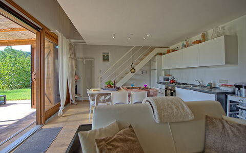 Capannino: Habitación, Propiedad, Sala, Diseño De Interiores, Mueble, Edificio, Casa, Techo, Bienes Raíces, Casa