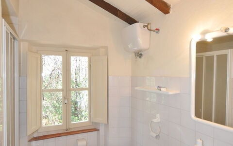 Casamare: Baño, Propiedad, Habitación, Techo, Casa, Diseño De Interiores, Edificio, La Luz Del Día, Casa, Suelo