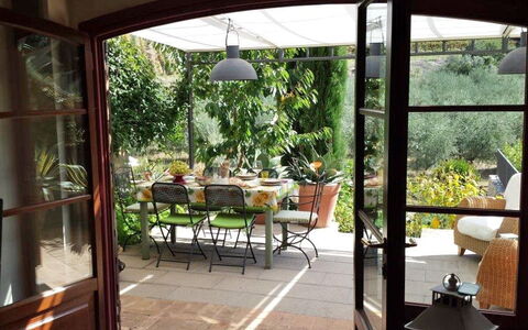 Villa Nova: Propiedad, Habitación, Casa, Porche, Edificio, Diseño De Interiores, Casa, Puerta, Bienes Raíces, Patio