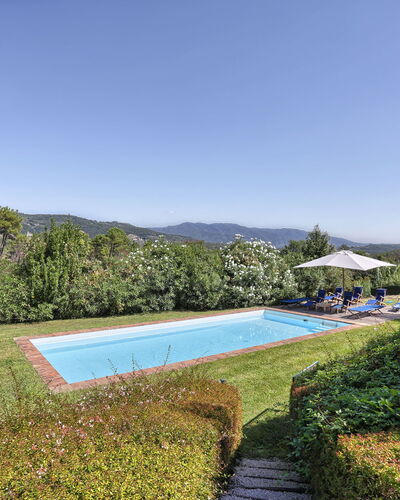 Le Pergole: Paisaje Natural, Propiedad, Piscina, Bienes Raíces, Reserva Natural, Inmuebles, Casa, Paisaje, Área Rural, Hierba