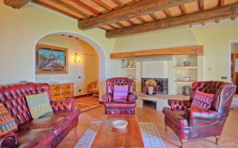 Villa Noceta: Habitación, Propiedad, Sala, Mueble, Edificio, Casa, Diseño De Interiores, Bienes Raíces, Casa, Techo