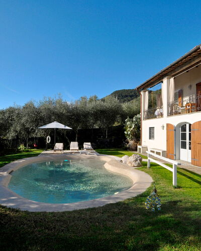 Casa Roberto: Piscina, Casa, Casa, Barrio Residencial, Inmuebles, Casa De Campo, Recurso, Cabaña, Hacienda, Jardín