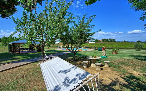 Casa Catia: Árbol, Bienes Raíces, Hierba, Plantas Leñosas, Ocio, Paisaje, Planta, Área Rural, Casa, Recreación