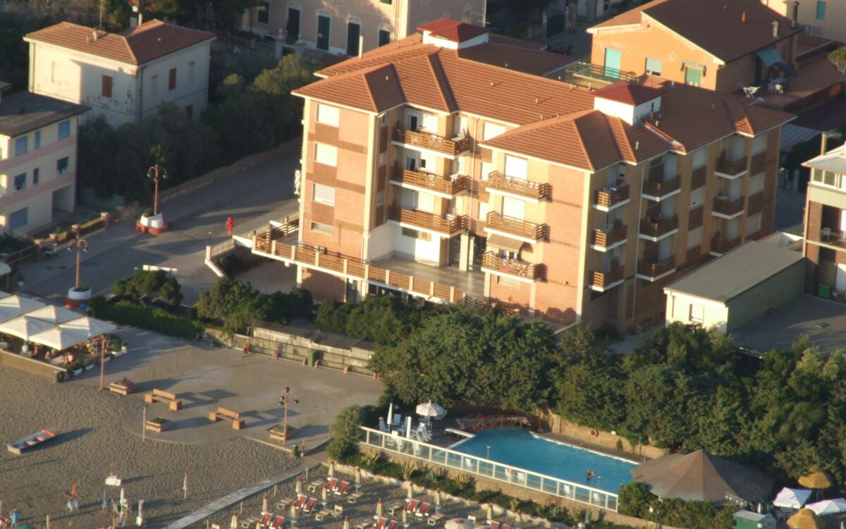 Marina Di Castagneto