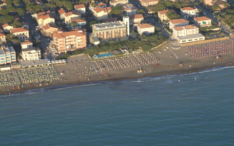 Appartamento - Le Finestre: Fotografía Aérea, Agua, Vista Panorámica, Camino Acuático, Área Metropolitana, Ciudad, Área Urbana, Fotografía, Barrio Residencial, Canal