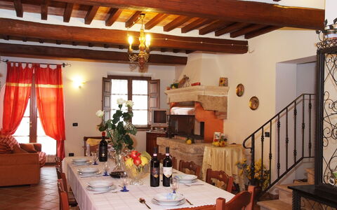 Casale Biancospino: Propiedad, Habitación, Edificio, Techo, Casa, Haz, Diseño De Interiores, Mueble, Comedor, Bienes Raíces